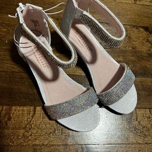 Seychelles Silver Heels Elegant Design